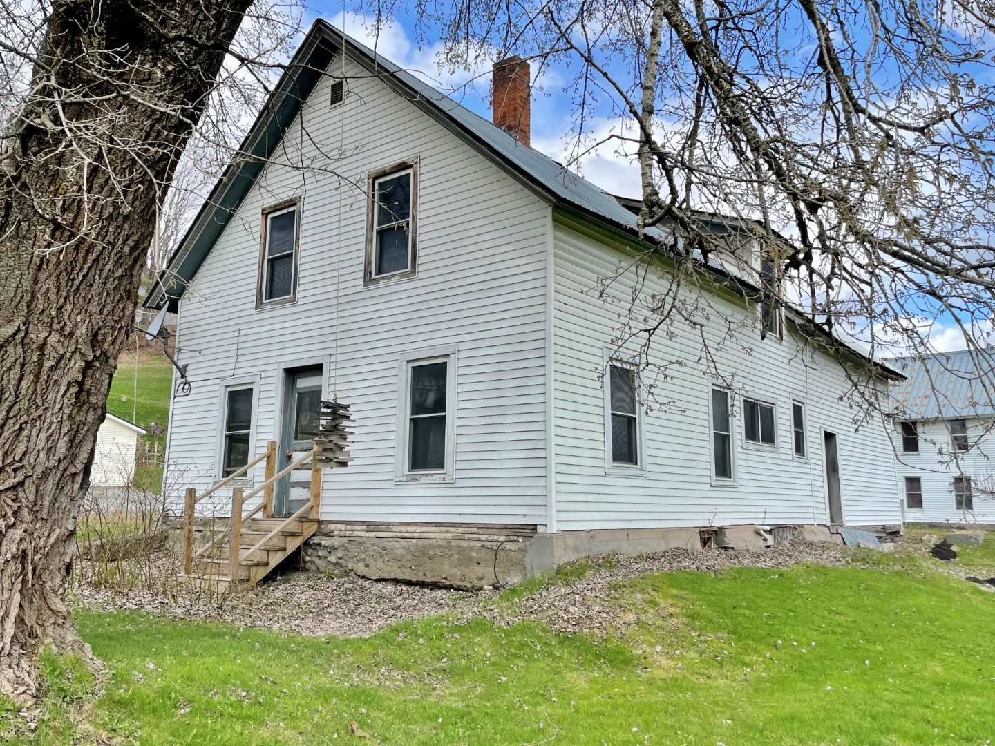 329 Main Street Coventry, VT 05825 - Photo 1 of 13 Gallery Image 1