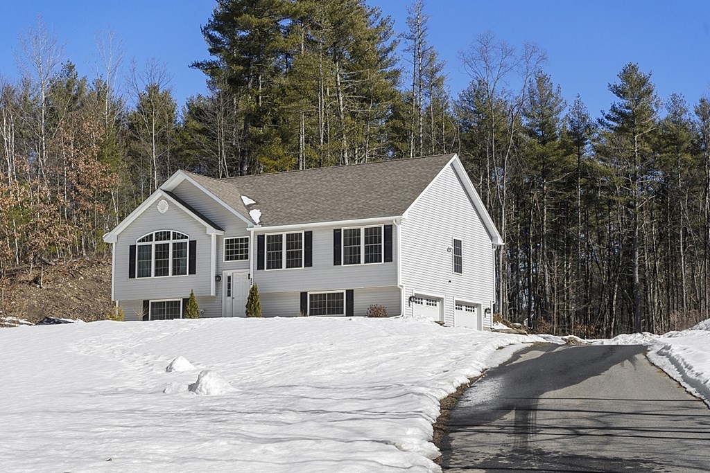 22 West Road Londonderry, NH 03053 - Photo 34 of 36