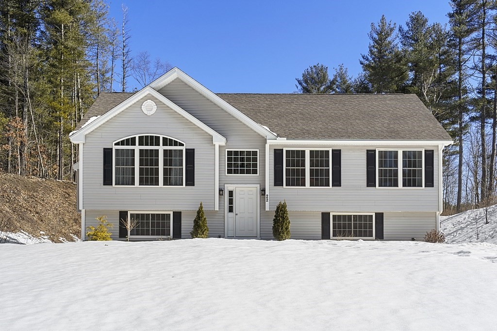 22 West Road Londonderry, NH 03053 - Photo 35 of 36