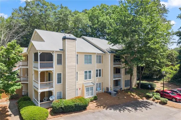 $180,000 | 2517 Vineyard Way, Smyrna, GA 30082