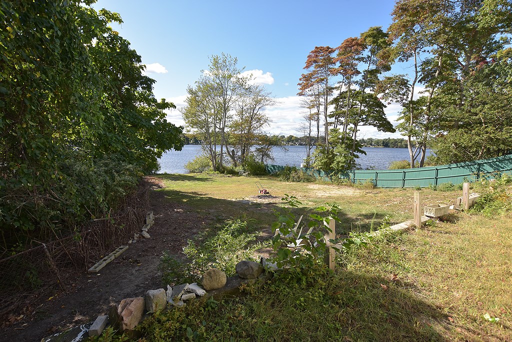 175 Edgehill Road Warwick, RI 02889 - Photo 11 of 12