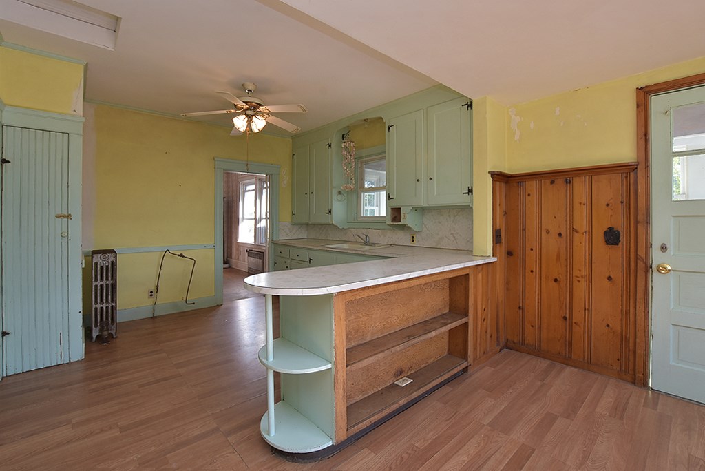 175 Edgehill Road Warwick, RI 02889 - Photo 5 of 12