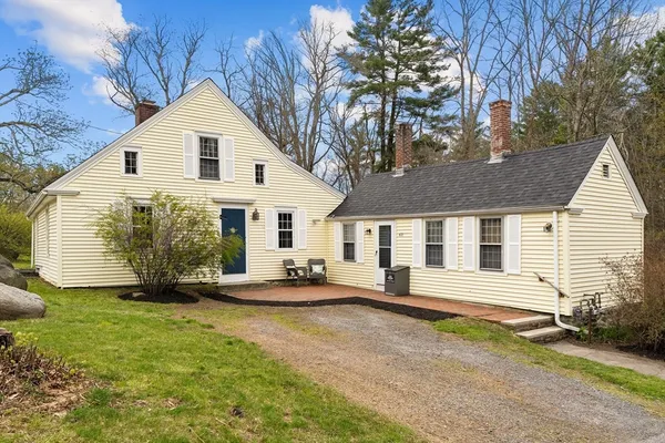 $459,900 | 421 Plymouth Street, East Bridgewater, MA 02333