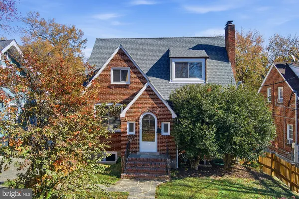$899,000 | 8209 Flower Avenue, Takoma Park, MD 20912