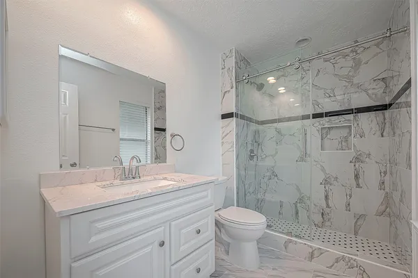 $2,000 | 4431 Duesenberg Drive, Pearland, TX 77584