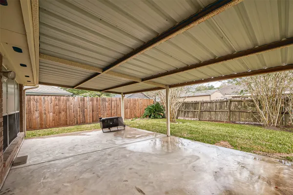 $2,000 | 4431 Duesenberg Drive, Pearland, TX 77584