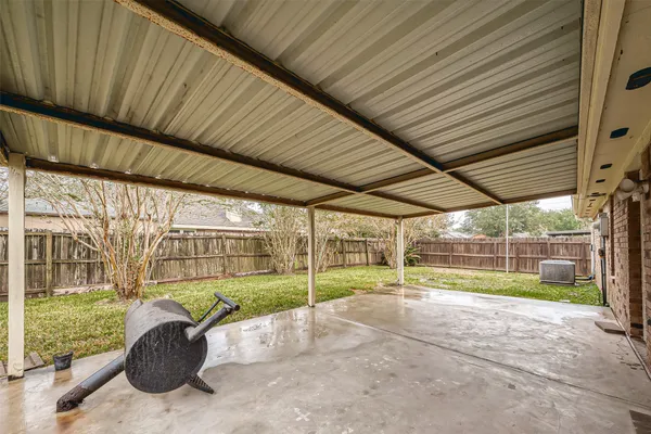 $2,000 | 4431 Duesenberg Drive, Pearland, TX 77584