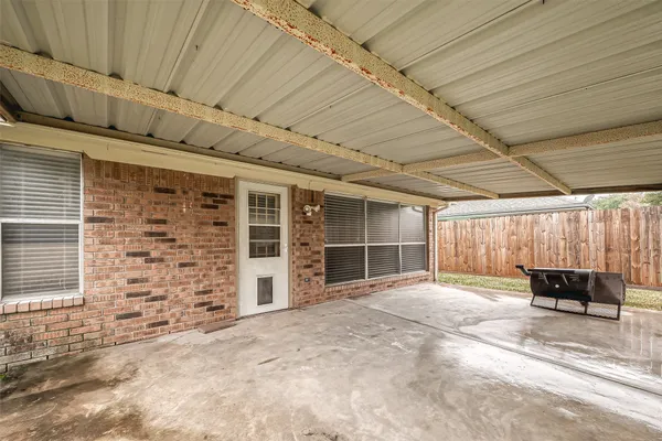 $2,000 | 4431 Duesenberg Drive, Pearland, TX 77584