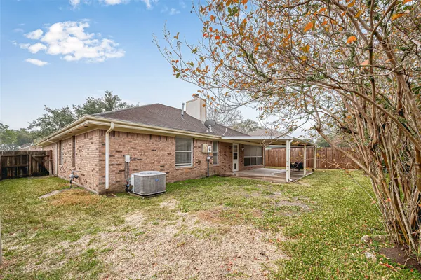 $2,000 | 4431 Duesenberg Drive, Pearland, TX 77584