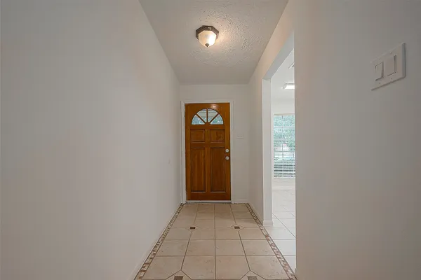 $2,000 | 4431 Duesenberg Drive, Pearland, TX 77584