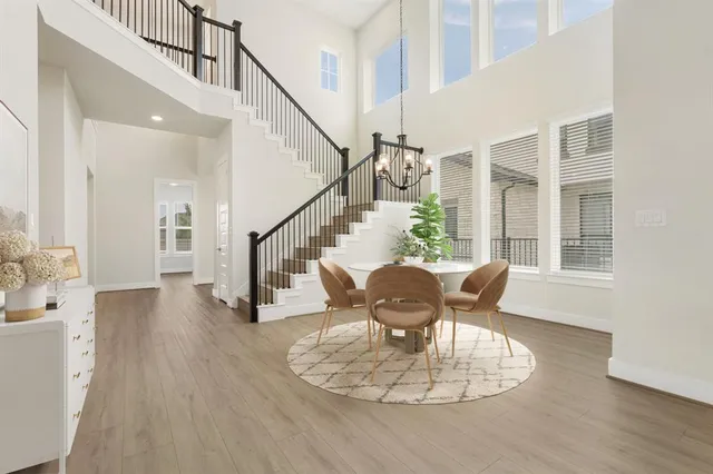 $1,020,000 | 504 Tomichi Trail, Austin, TX 78738