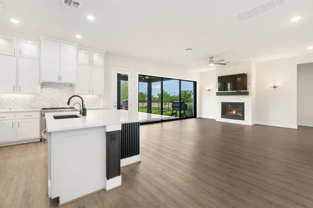 $1,020,000 | 504 Tomichi Trail, Austin, TX 78738