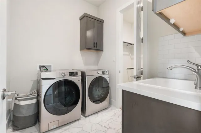 $1,020,000 | 504 Tomichi Trail, Austin, TX 78738