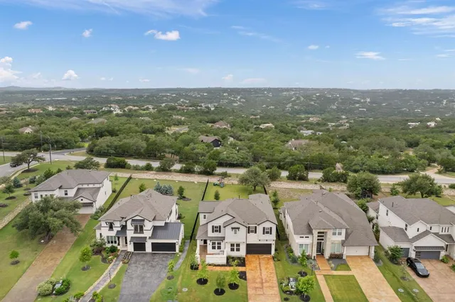 $1,020,000 | 504 Tomichi Trail, Austin, TX 78738