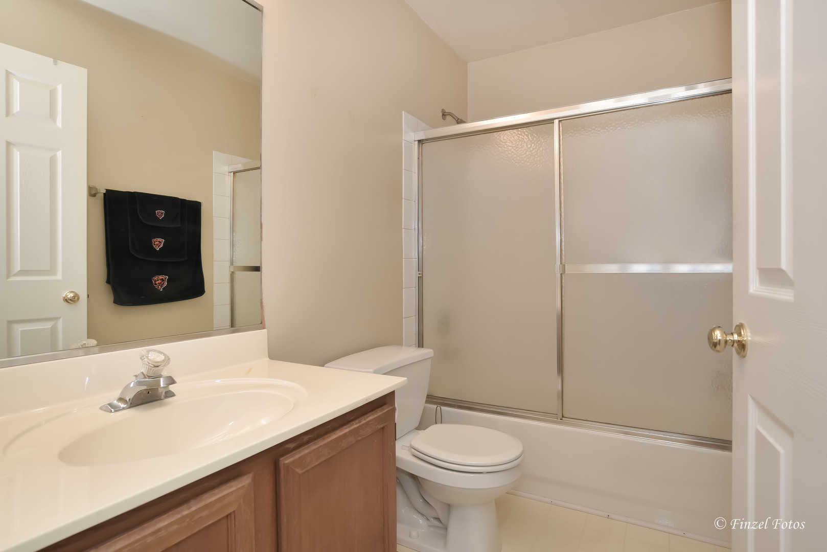 1025 Horizon Ridge Lake In The Hills, IL 60156 - Photo 13 of 16 Gallery Image 13