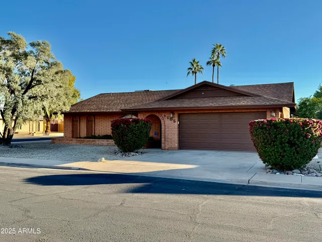 $2,400 | 1105 West Juanita Avenue, Mesa, AZ 85210