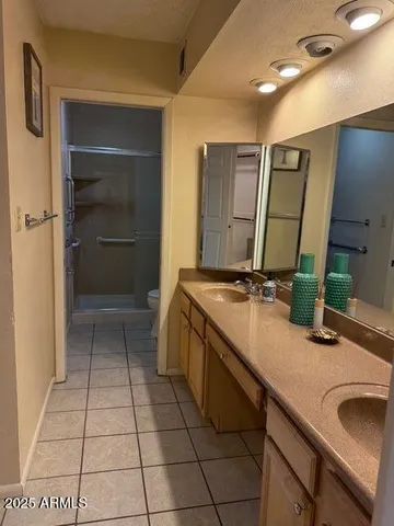 $2,400 | 1105 West Juanita Avenue, Mesa, AZ 85210