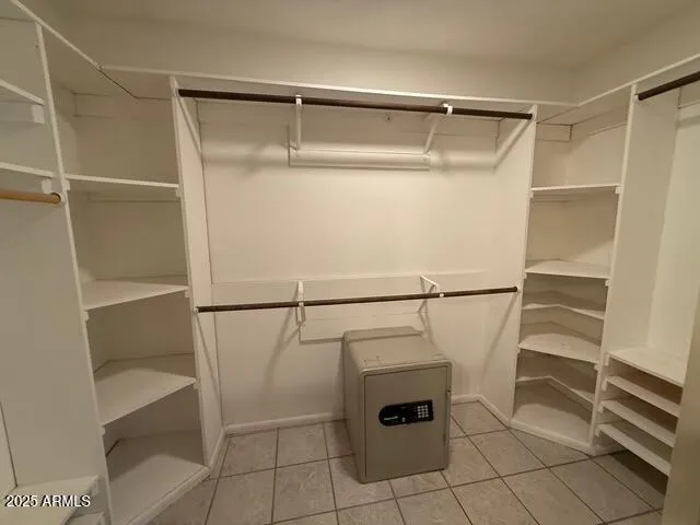 $2,400 | 1105 West Juanita Avenue, Mesa, AZ 85210