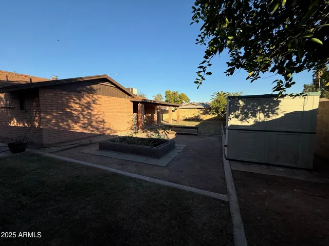 $2,400 | 1105 West Juanita Avenue, Mesa, AZ 85210