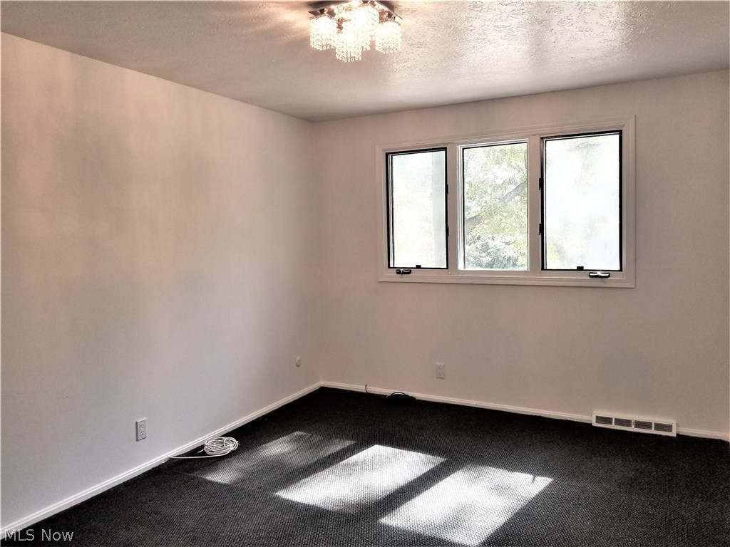 29276 Bryce Road Cleveland, OH 44124 - Photo 16 of 26