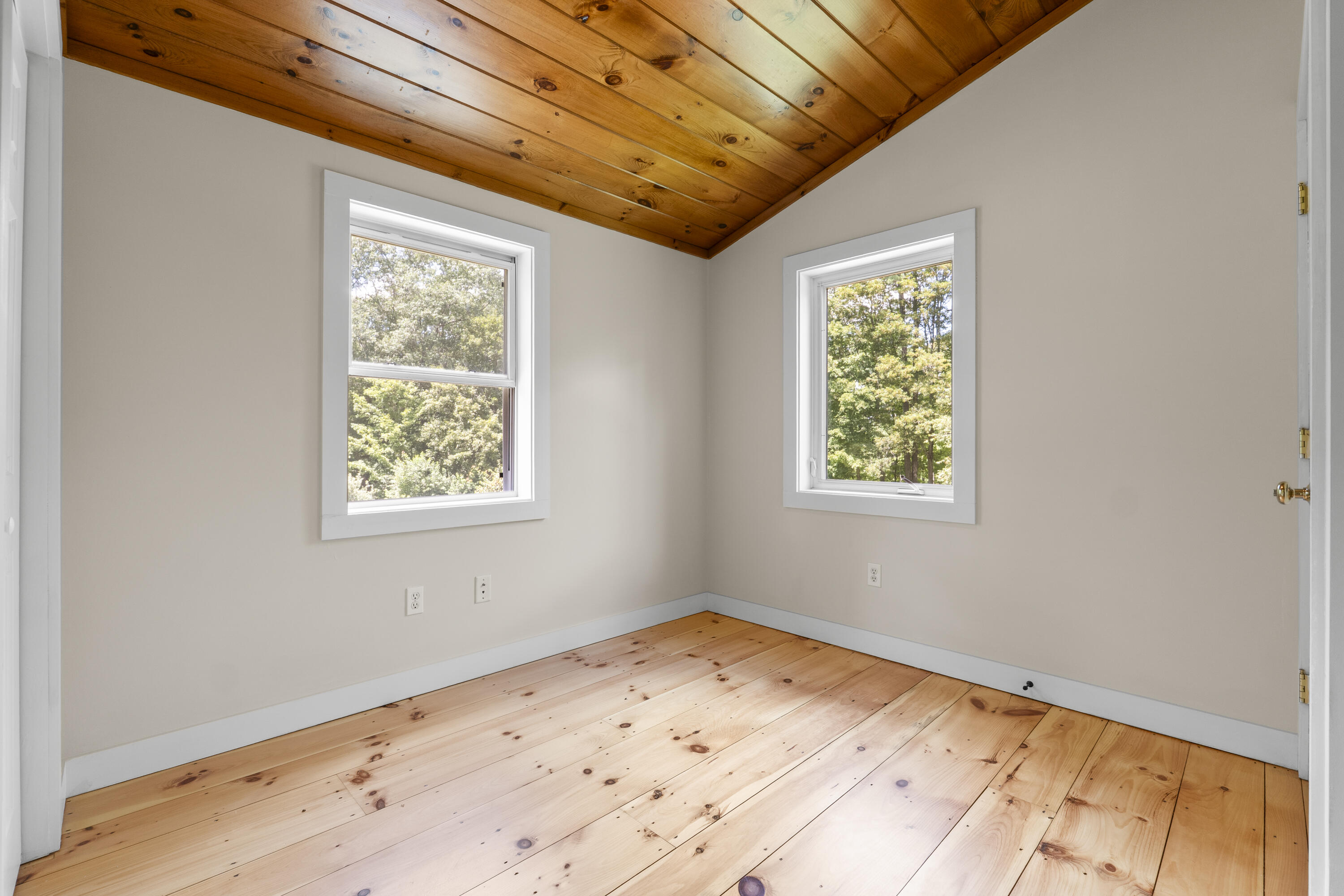 82 Oldfields Road South Berwick, ME 03908 - Photo 20 of 49 82 Oldfields Rd_125