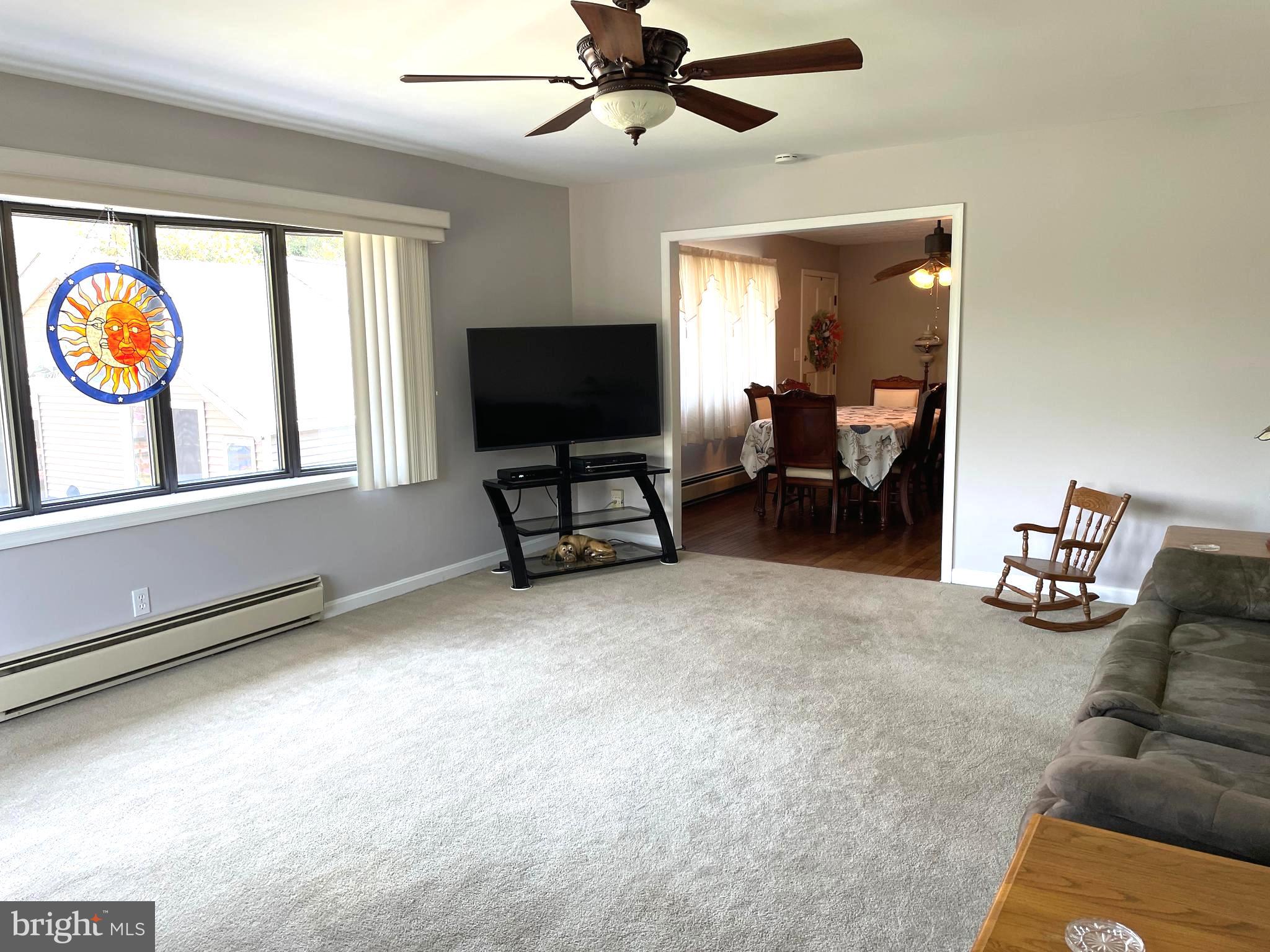 1918 Poplar Road Essex, MD 21221 - Photo 19 of 40 Living Room
