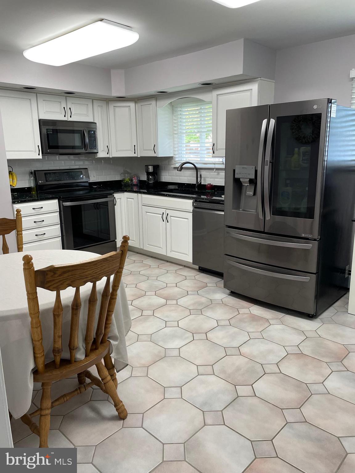 1918 Poplar Road Essex, MD 21221 - Photo 4 of 40 Updated Kitchen 2020
11 x 17