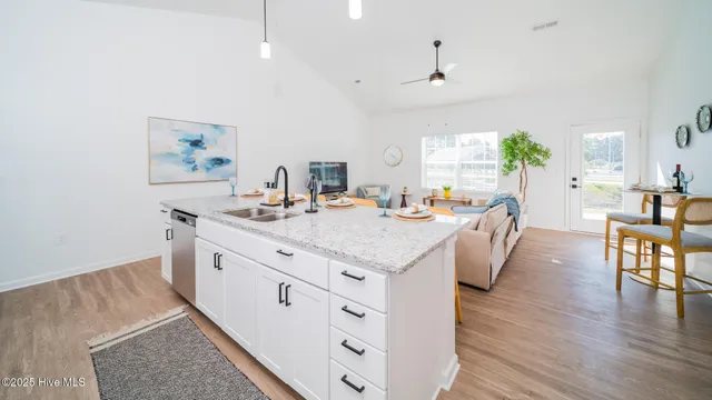 $1,995 | 128 C Marcella Lane, Unit 102, Calabash, NC 28467