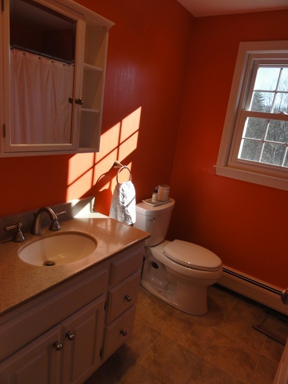 606 Old Dunstable Road Groton, MA 01450 - Photo 13 of 27 Gallery Image 13