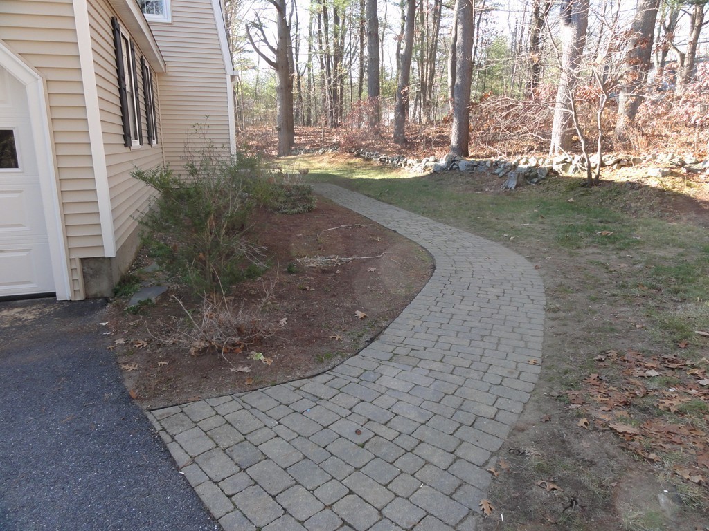 606 Old Dunstable Road Groton, MA 01450 - Photo 21 of 27 Gallery Image 21