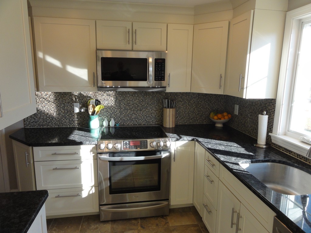 606 Old Dunstable Road Groton, MA 01450 - Photo 4 of 27 Gallery Image 4