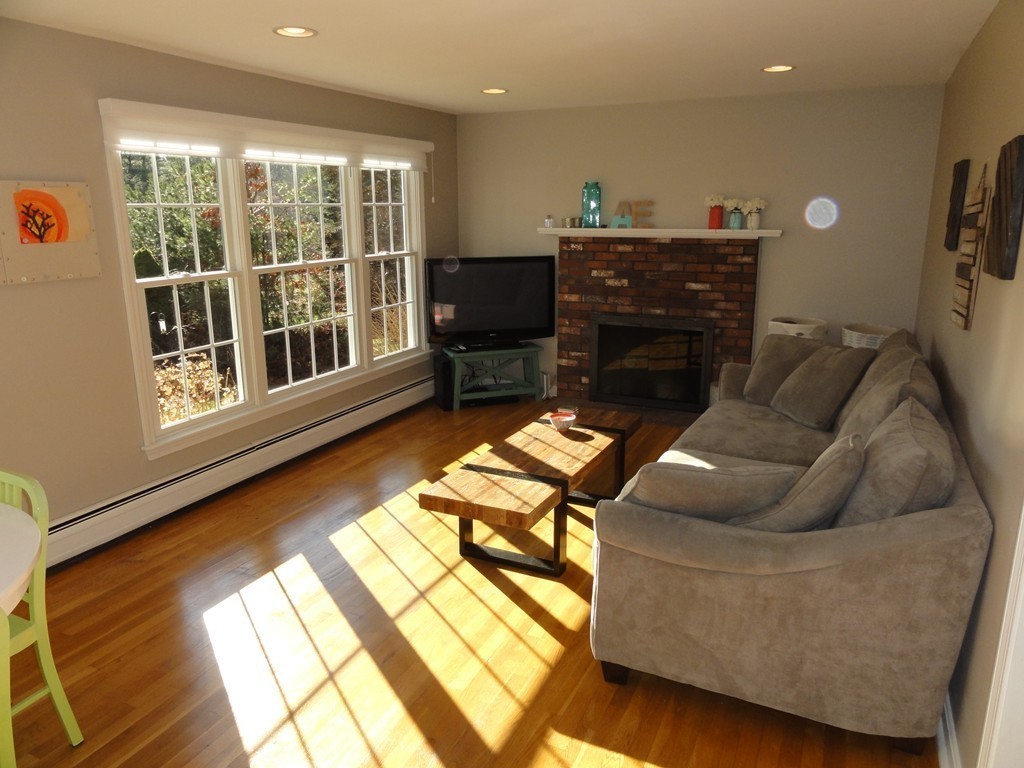 606 Old Dunstable Road Groton, MA 01450 - Photo 6 of 27 Gallery Image 6