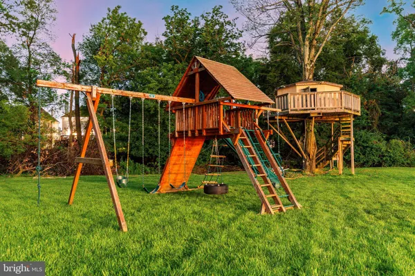 $2,495,000 | 1226 Norwalk Road, Philadelphia, PA 19115