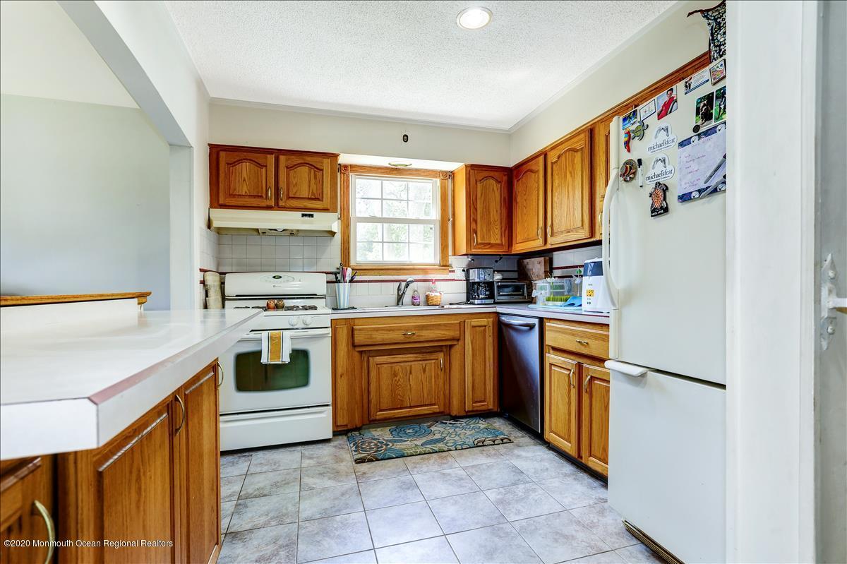 732 Midstreams Road Brick, NJ 08724 - Photo 15 of 25 732MidstreamRd_026 (1)
