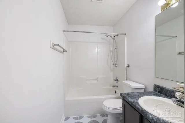 $274,500 | 332 Twisted Oak Drive, Cantonment, FL 32533