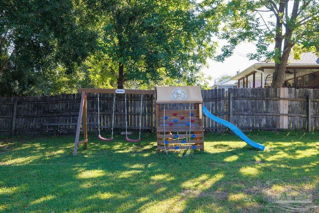 332 Twisted Oak Drive Cantonment, FL 32533 - Photo 19 of 21