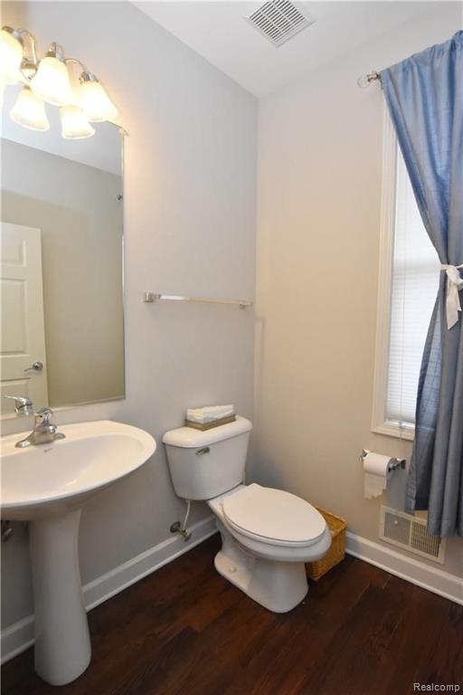 2335 Andover Boulevard Rochester, MI 48306 - Photo 21 of 38