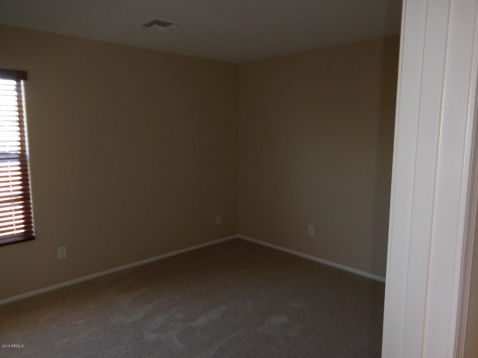 2537 East Ridge Creek Road Phoenix, AZ 85024 - Photo 15 of 27 DSCN5147