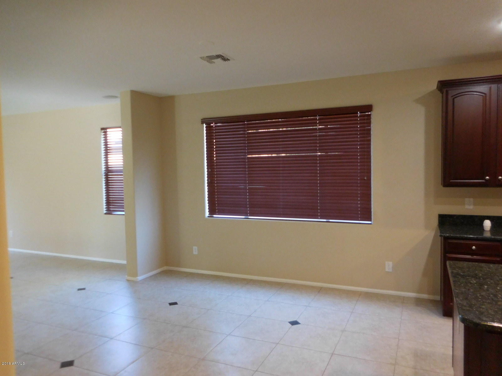 2537 East Ridge Creek Road Phoenix, AZ 85024 - Photo 6 of 27 DSCN5127