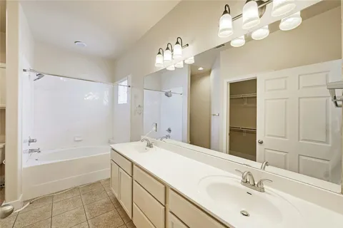 $1,900 | 12230 Abbey Glen Lane, Unit A, Austin, TX 78753