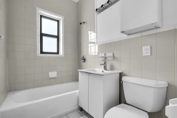 $2,595 | 130 Southwest 31st Court, Unit 3, Miami, FL 33135