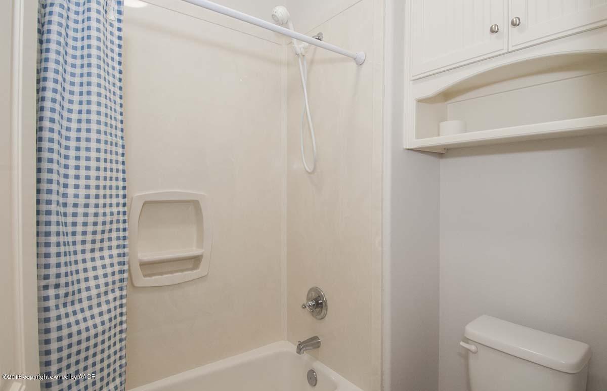 15043 Dowell Road Amarillo, TX 79119 - Photo 26 of 34 BATHROOM 2 VIEW 2
