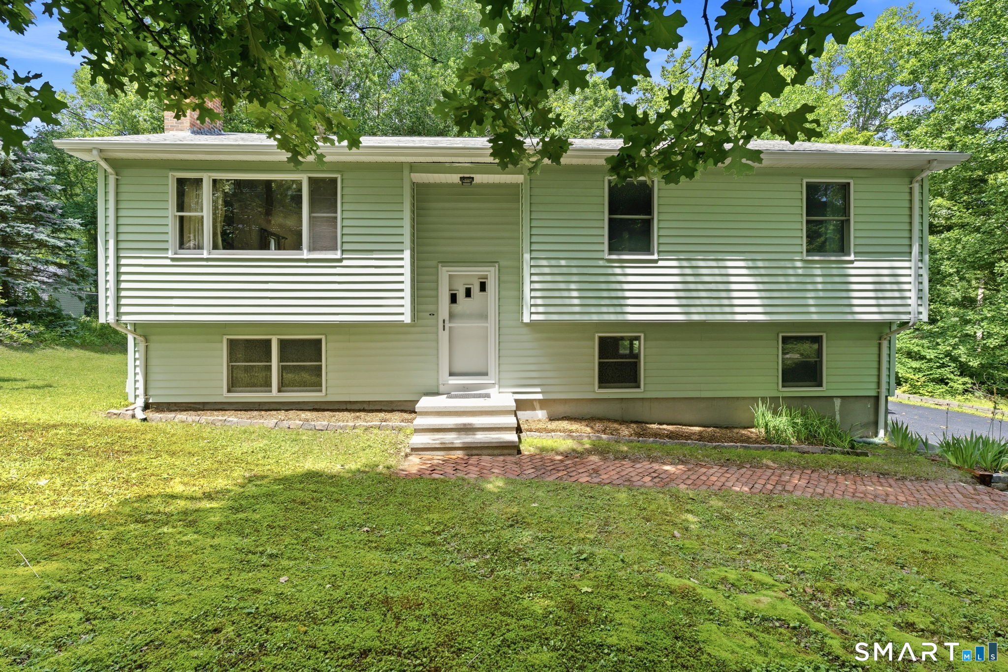19 Holmes Road East Lyme, CT 06333 - Photo 1 of 39