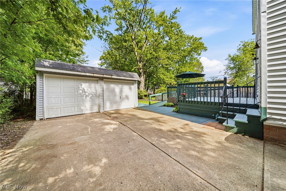 852 Englewood Road Cleveland Heights, OH 44121 - Photo 24 of 26