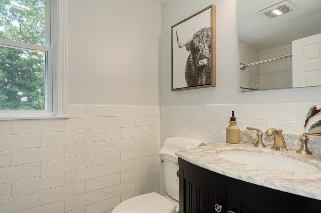 21 Murdoch Road Stoneham, MA 02180 - Photo 22 of 41 Gallery Image 22