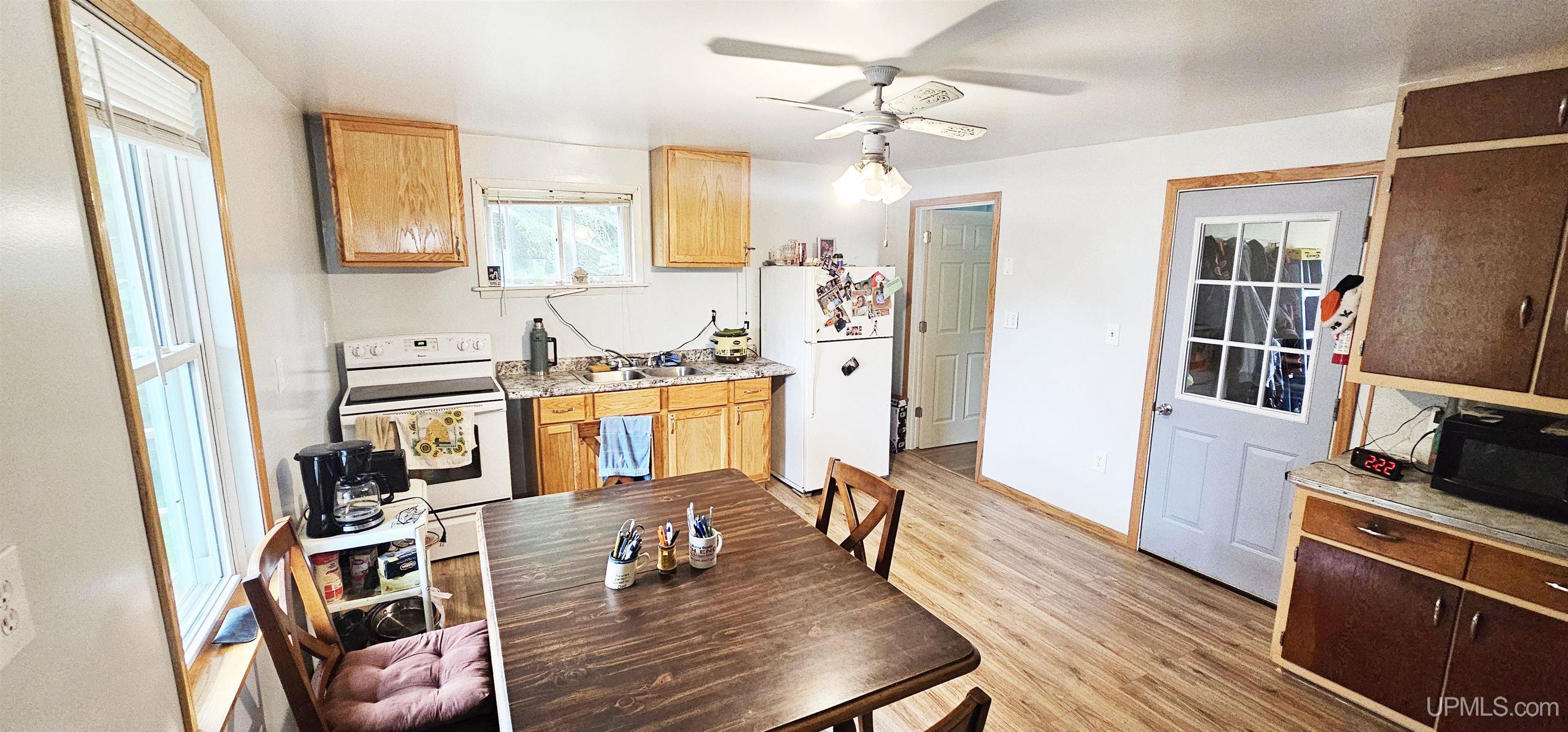 25617 D Street Calumet, MI 49913 - Photo 8 of 24 Gallery Image 8