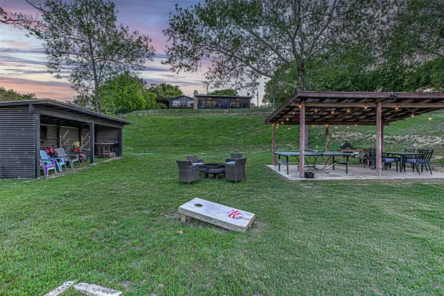 $1,300,000 | 1293 Lakeshore Drive, Spicewood, TX 78669