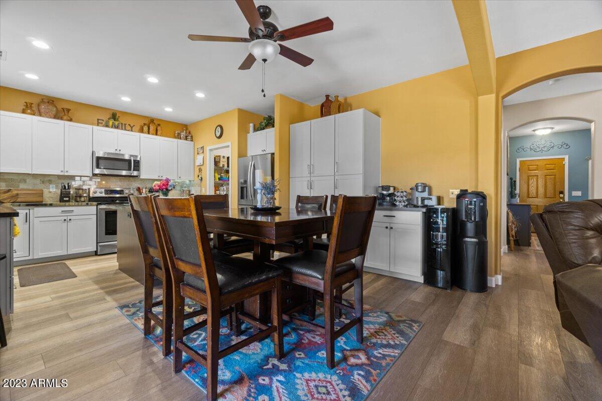 44228 Roth Road Maricopa, AZ 85138 - Photo 12 of 41 12-Dining Area