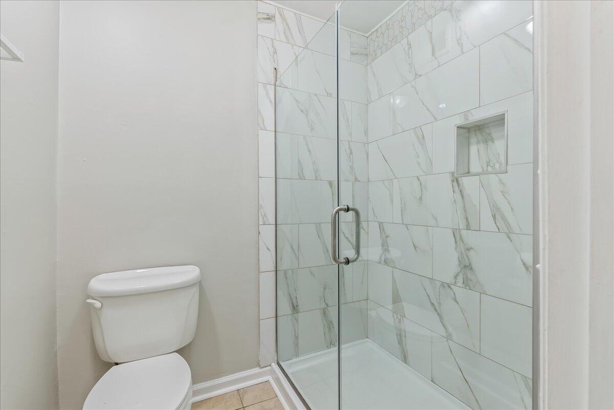 1402 Camp Road, Unit 3A Charleston, SC 29412 - Photo 16 of 28 Owner's Bath