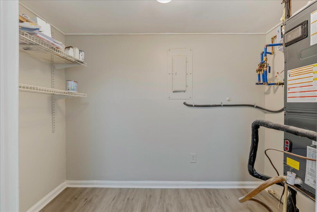 1402 Camp Road, Unit 3A Charleston, SC 29412 - Photo 23 of 28 Laundry/Utility Room